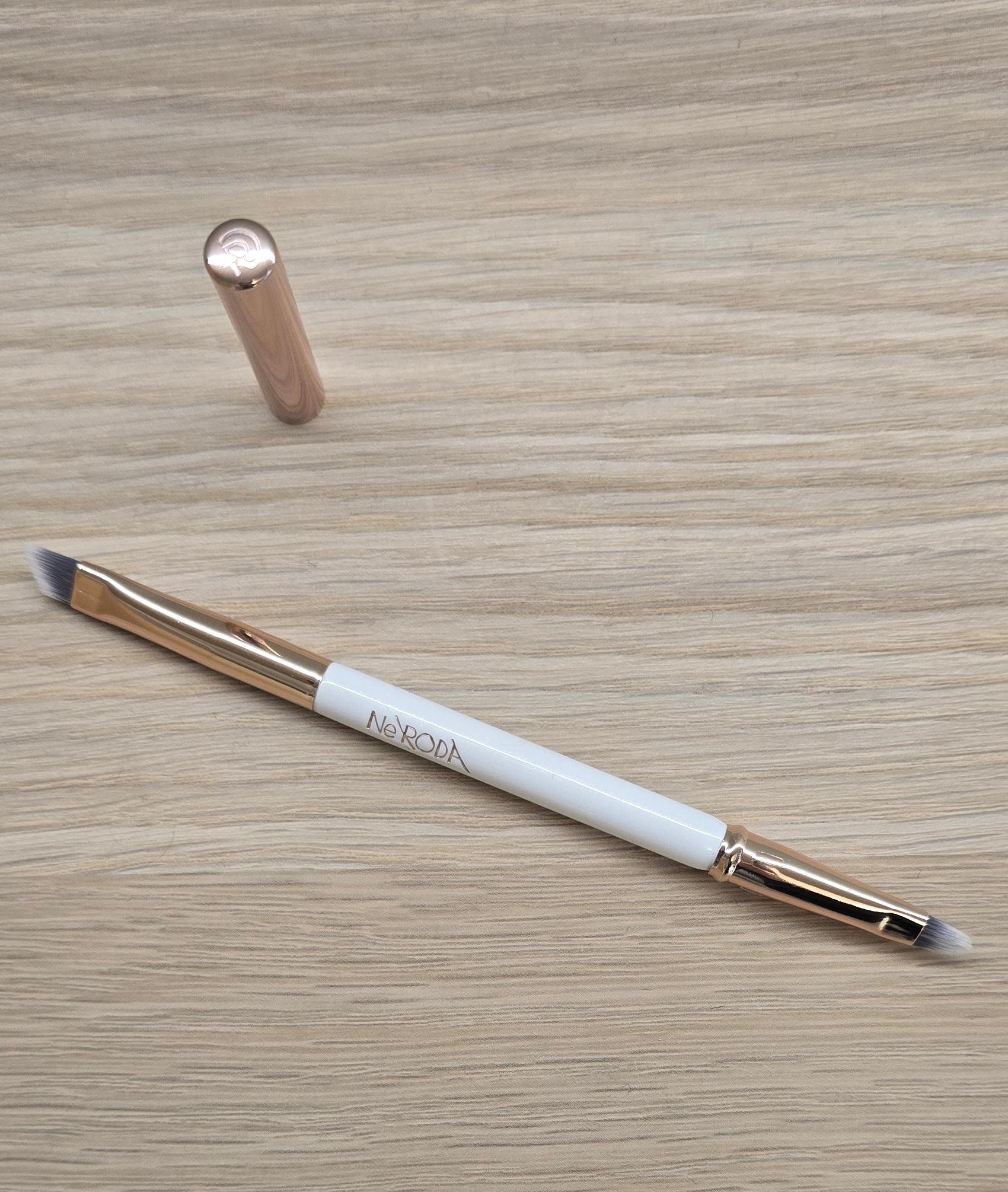 NERODA 311 Eyeliner doppia punta