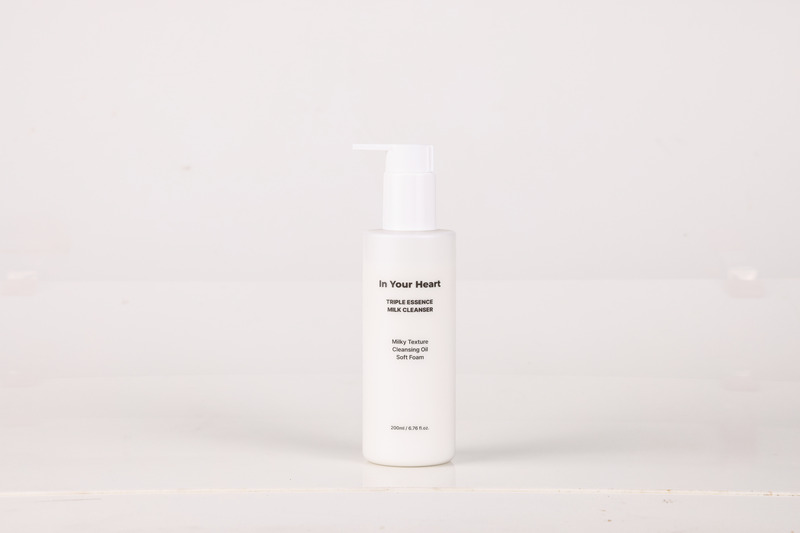Triple CleanOff Essence Milk 200ml